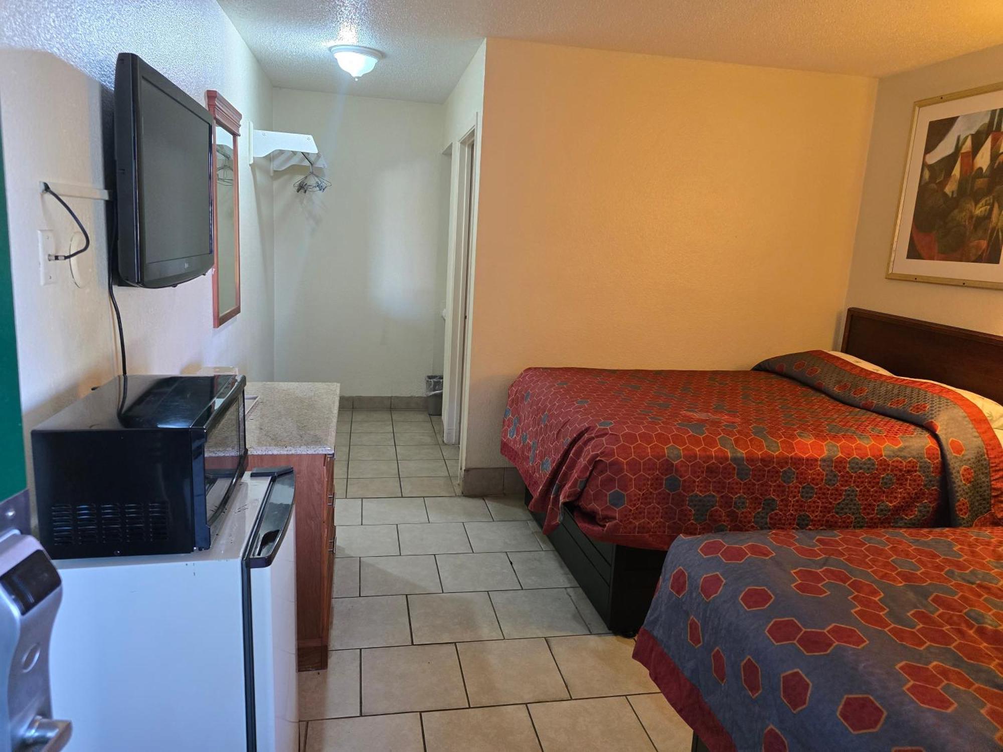 Carpet Inn Opelika Dış mekan fotoğraf