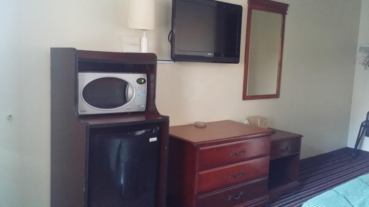 Carpet Inn Opelika Dış mekan fotoğraf